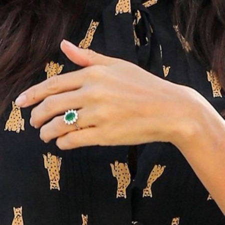 Irina Shyak flaunted Emerald ring and started the rumors of Bradley Cooper engagement.